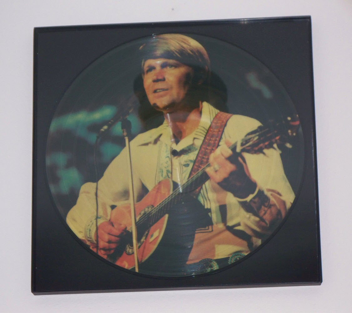 2017 ARLW's Newly Framed Rhinestone Cowboy Live Picture Disc_1-gcf.jpg