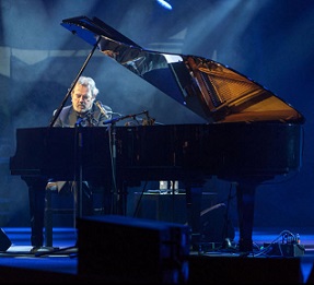 Jimmy Webb at the Piano-gcf.jpg