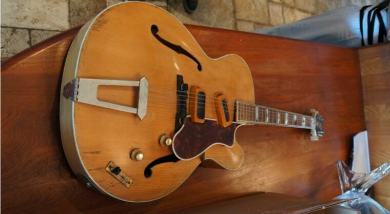 The Epiphone being &quot;refreshed&quot; with a clearer view of the diamond tailpiece