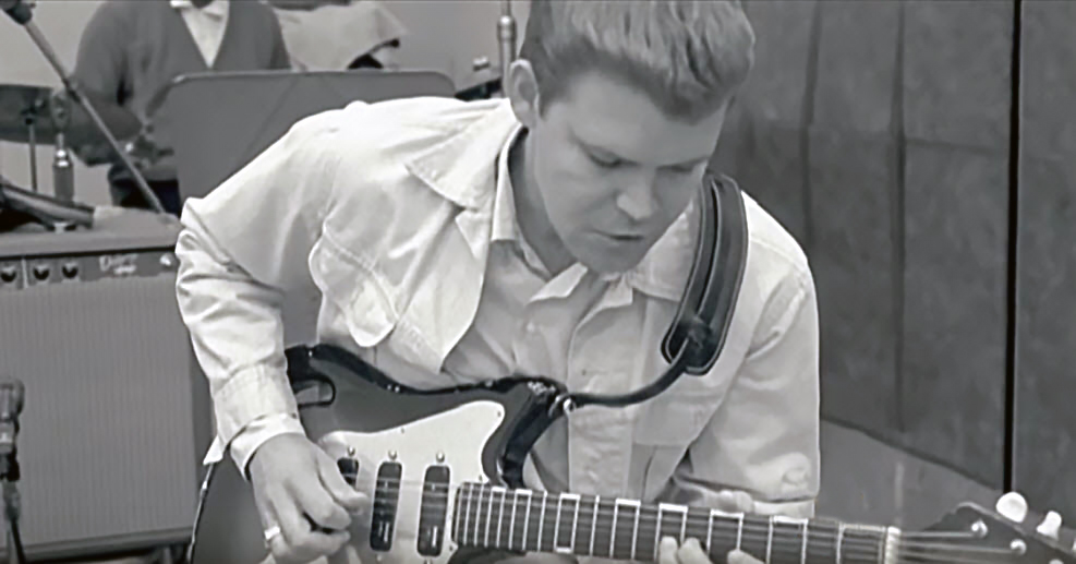Glen Campbell Playing Teisco T-60 in Recording Session