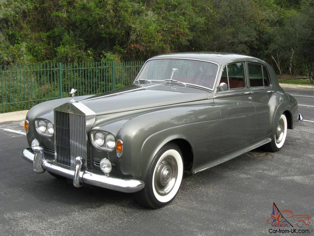 Glen Campbell's 1965 Rolls-Royce Silver Cloud III.jpg