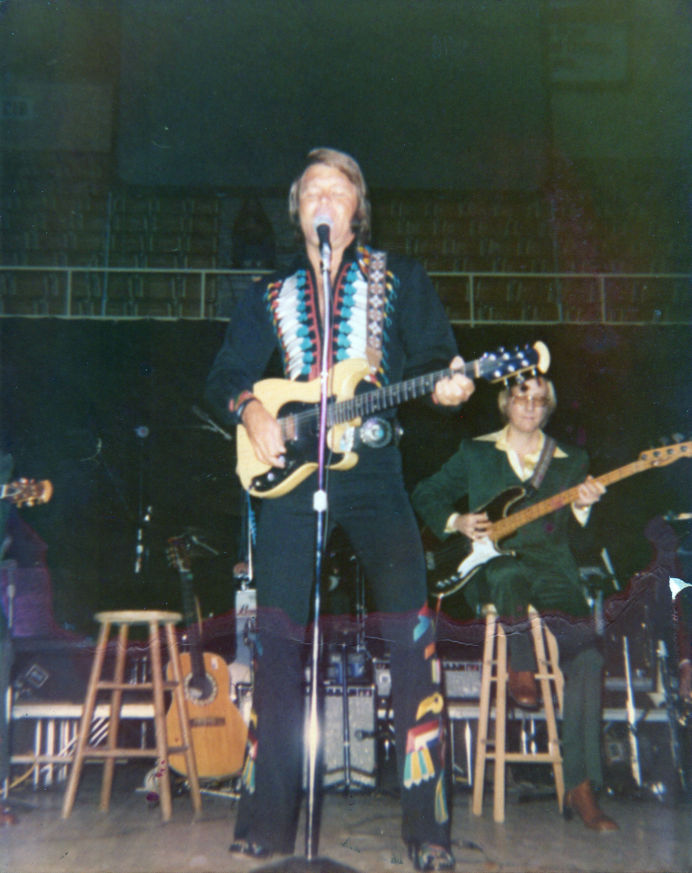 Glen Campbell Playing Red Rhodes Tele in 1974