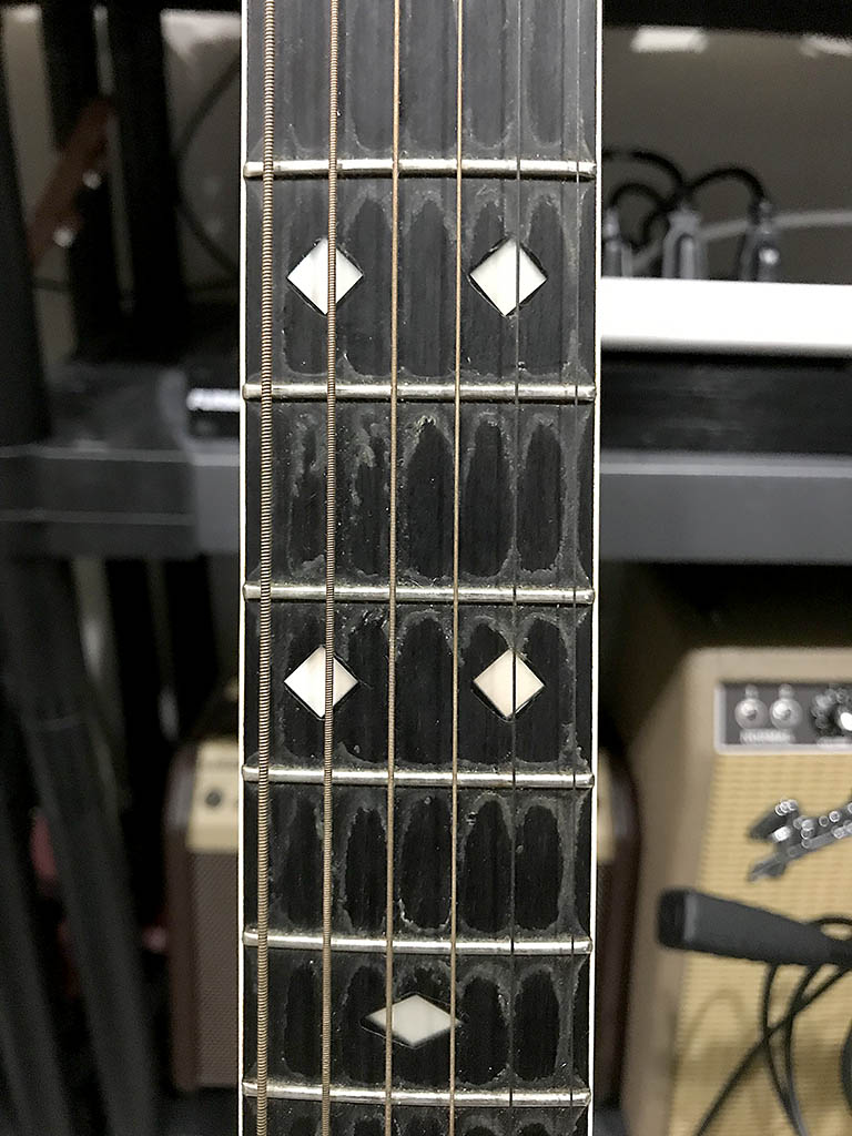 Nasty Fingerboard!